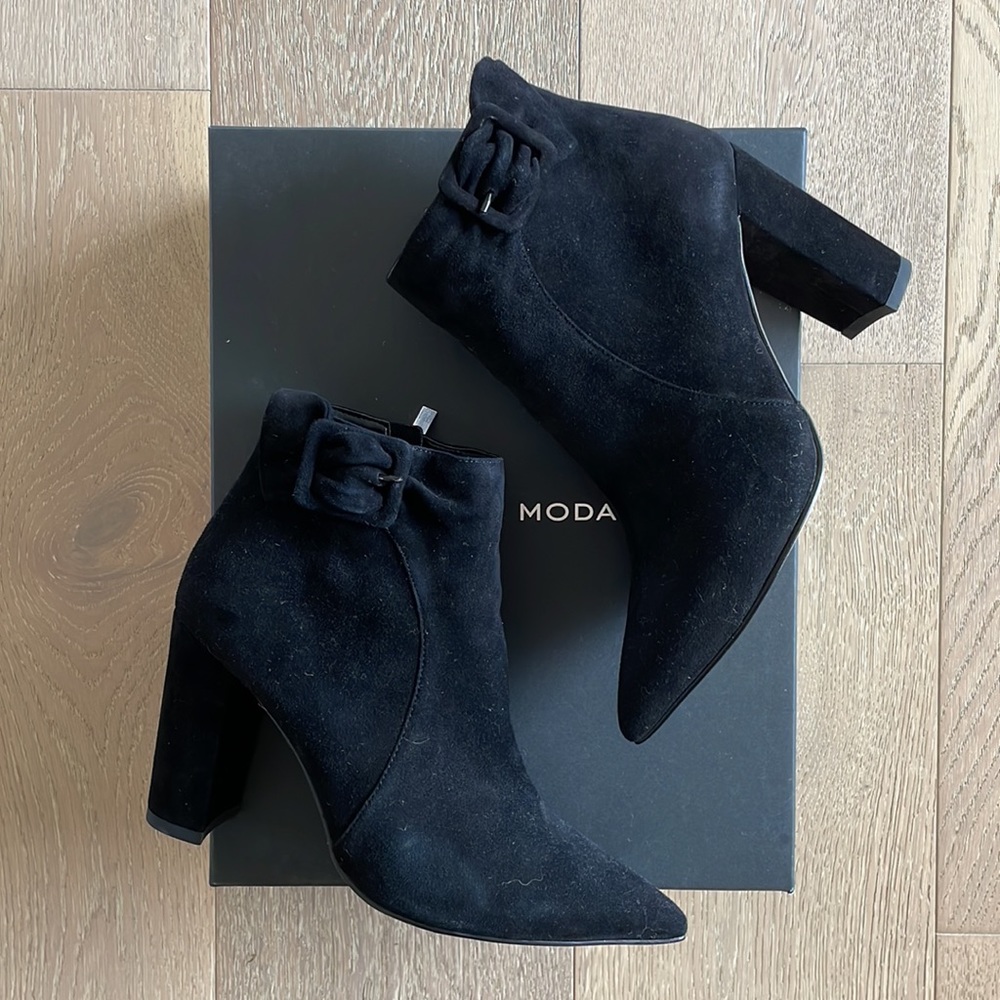 Pelle Moda Edson Black Suede Booties View 4
